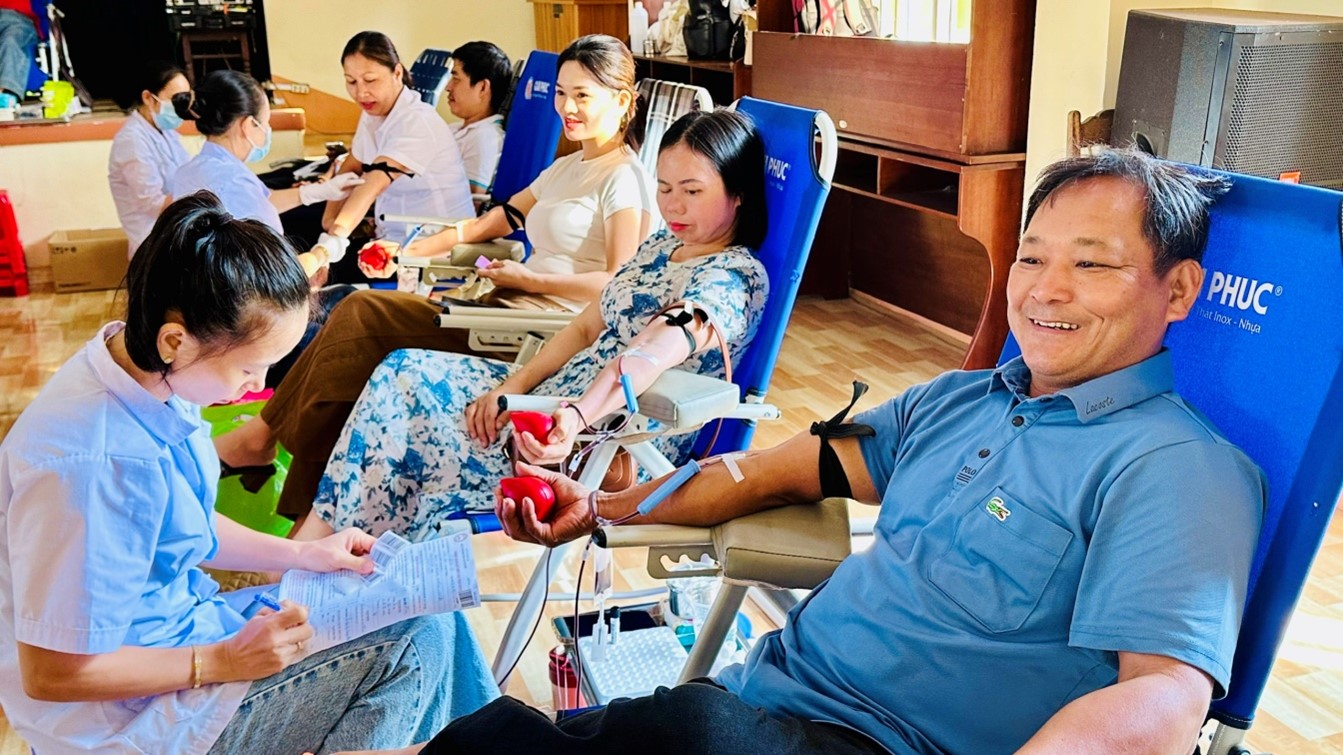 Hơn 500 tình nguyện viên tham gia ngày hội hiến máu đợt I năm 2025